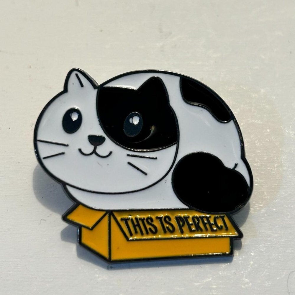 Cat pin